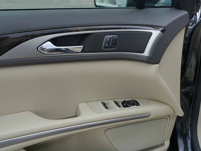 Used 2014 Lincoln MKZ w/ Equipment Group 102A Reserve FWD image 20