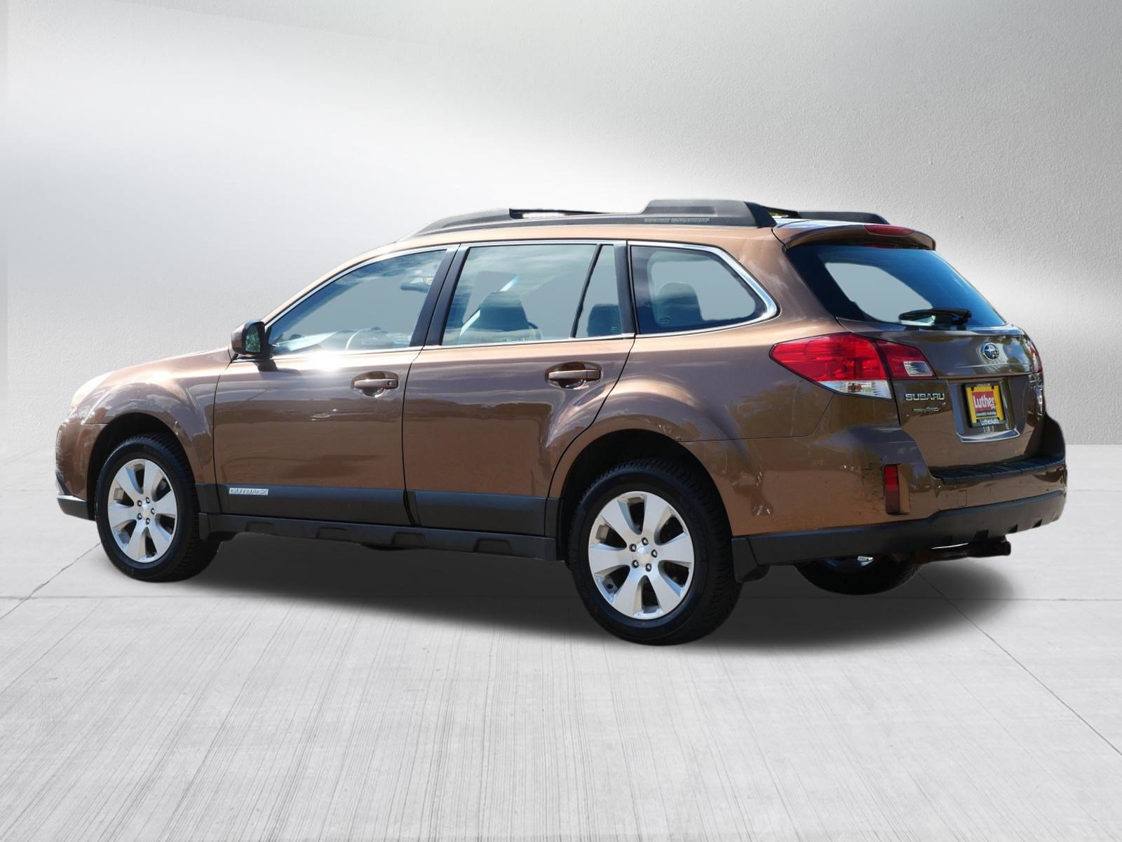Used 2012 Subaru Outback 2.5i AWD/4WD image 5