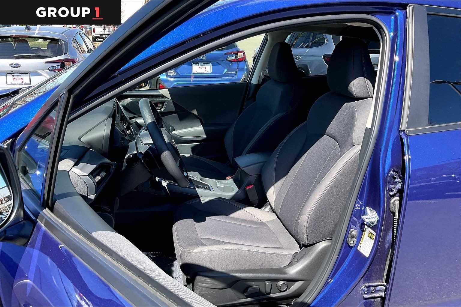 Used 2025 Subaru Crosstrek 2.0i Premium image 8