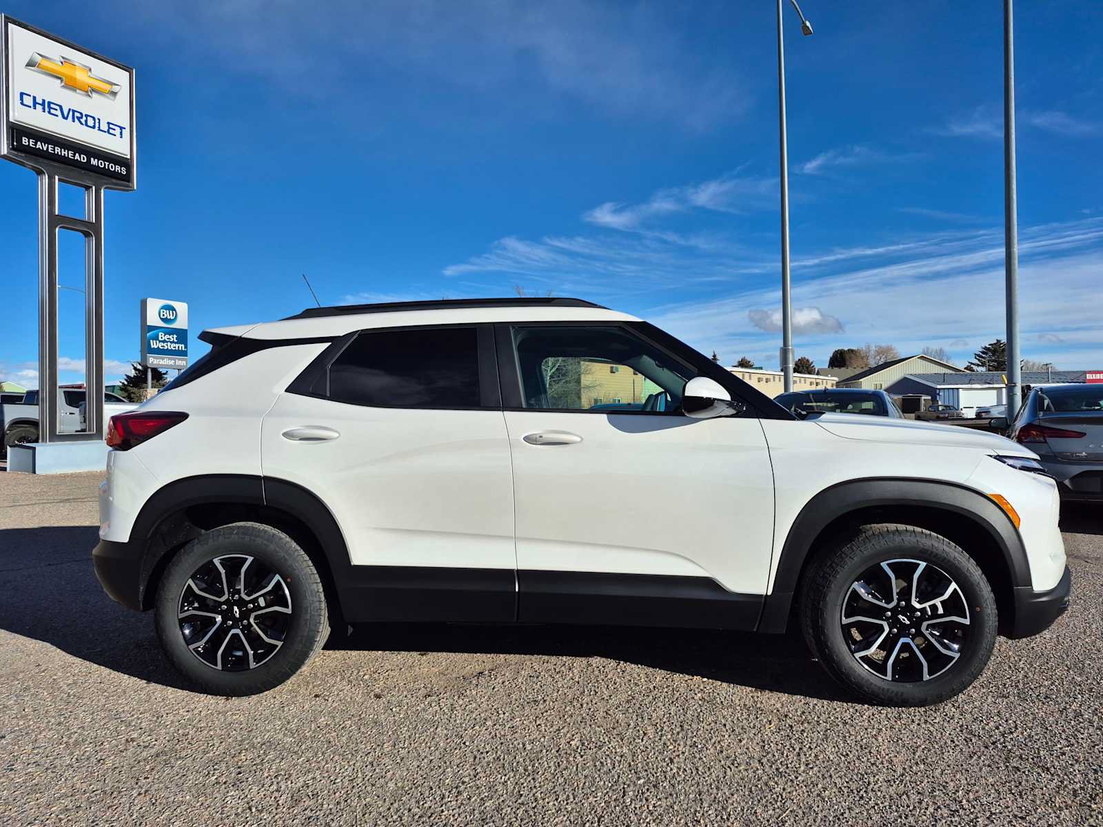 New 2026 Chevrolet TrailBlazer ACTIV w/ Driver Confidence Package AWD/4WD image 2