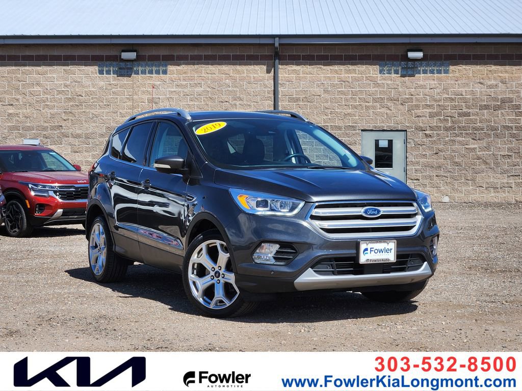 Used 2019 Ford Escape Titanium image 1
