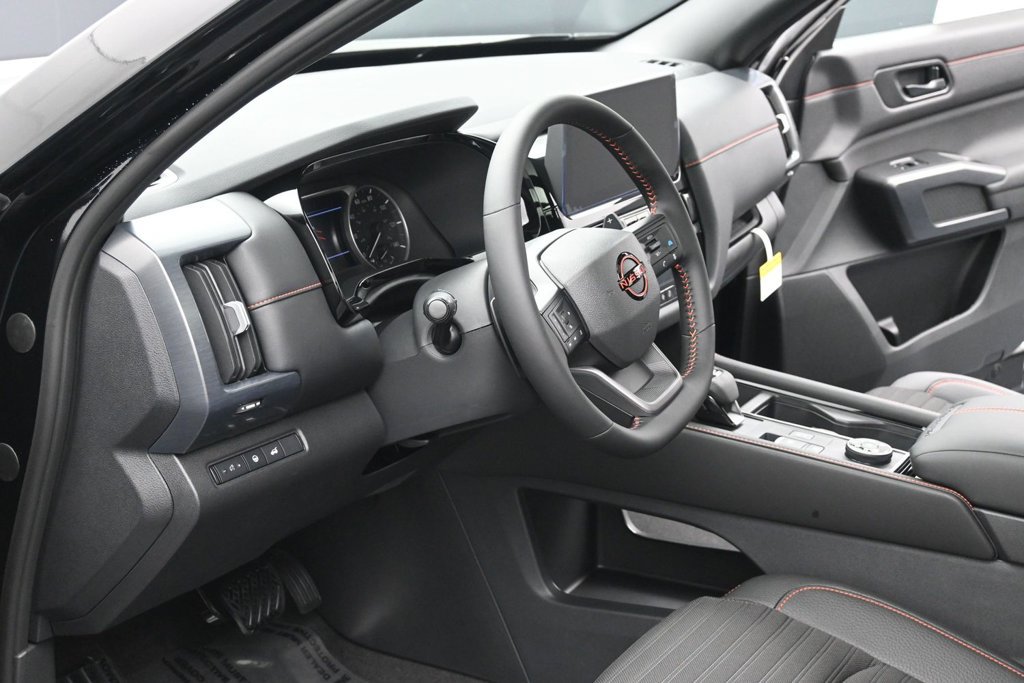 New 2026 Nissan Pathfinder Rock Creek w/ Rock Creek Premium Package AWD/4WD image 7