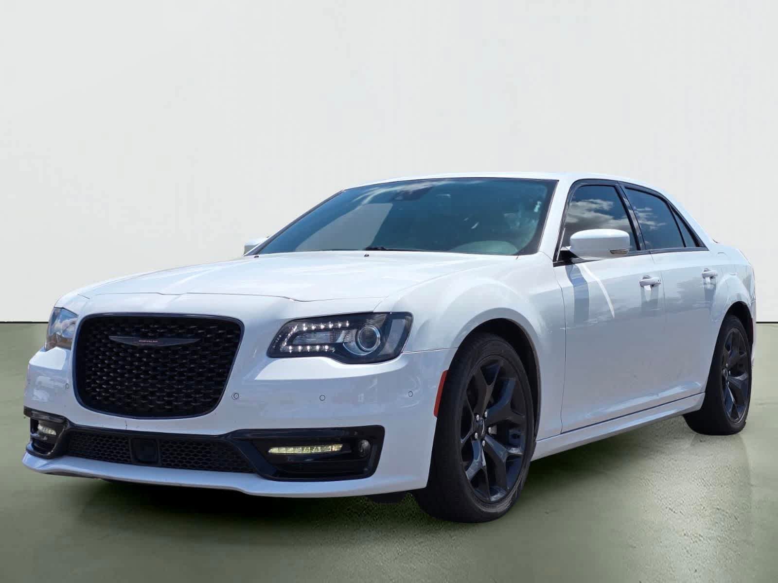 Used 2021 Chrysler 300 S w/ S Model Appearance Package RWD image 2