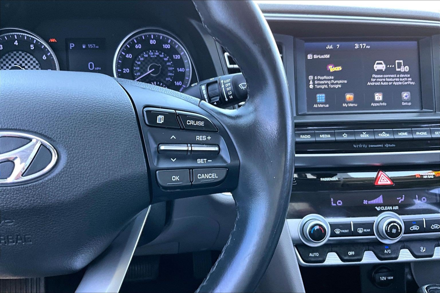 Used 2020 Hyundai Elantra Limited FWD image 20