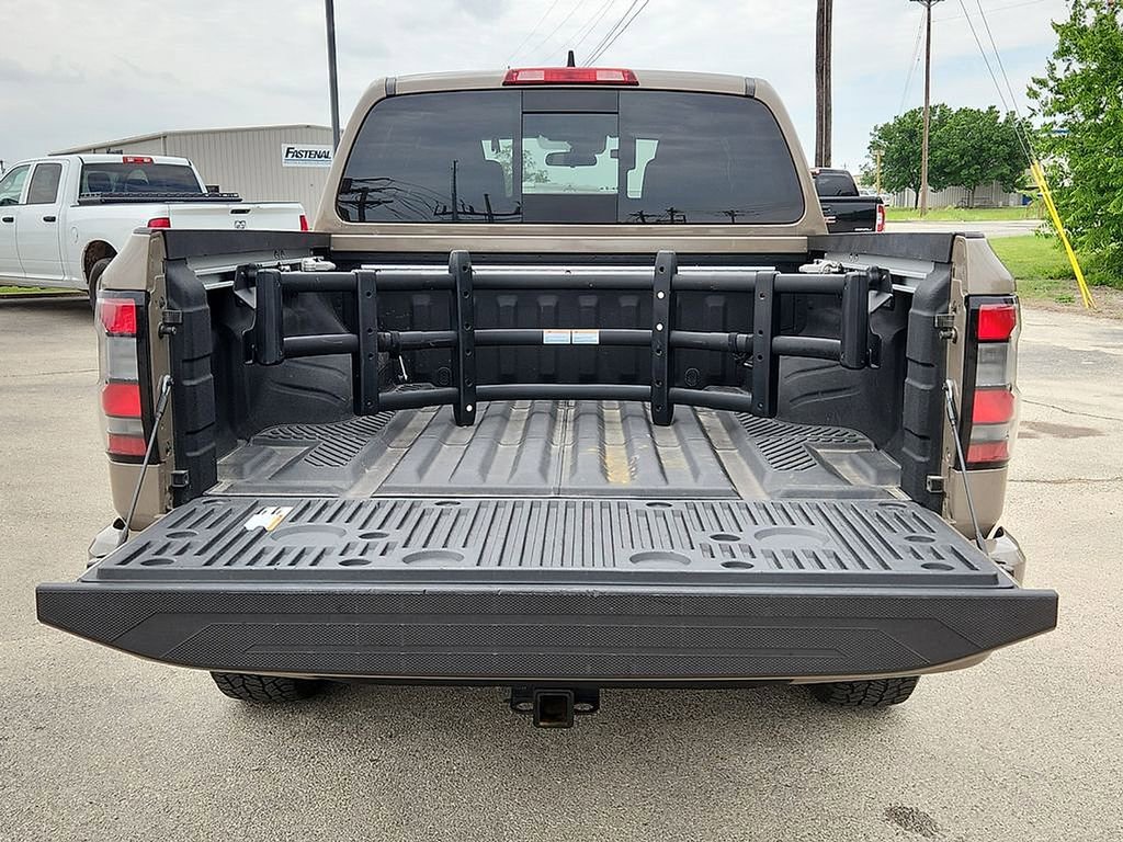 Used 2023 Nissan Frontier PRO-4X w/ Pro Convenience Package AWD/4WD image 16