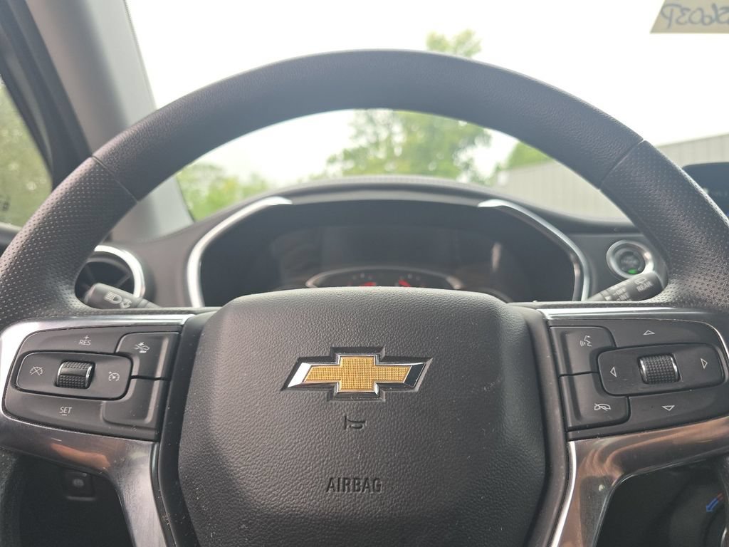 Used 2025 Chevrolet Blazer LT AWD/4WD image 26