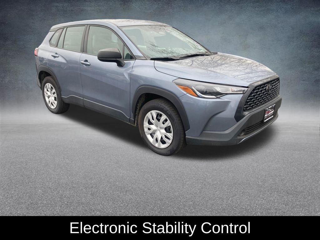 Used 2023 Toyota Corolla Cross L image 9