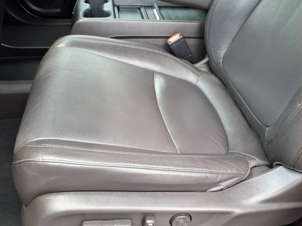 Used 2018 Honda Odyssey EX-L image 18