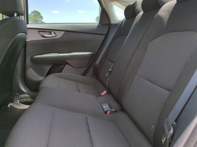 Used 2021 Kia Forte LXS FWD image 13
