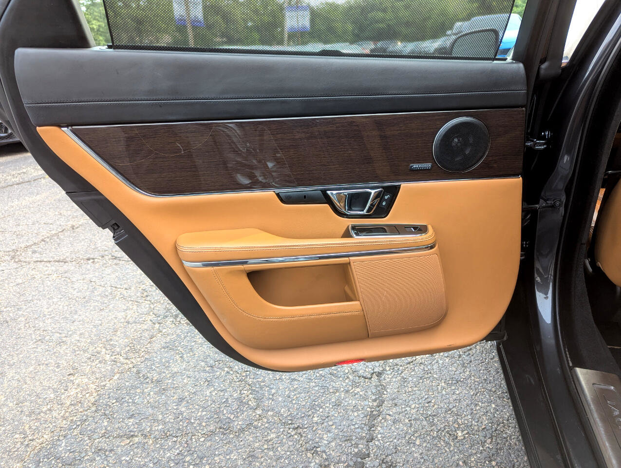 Used 2017 Jaguar XJ L Supercharged image 47