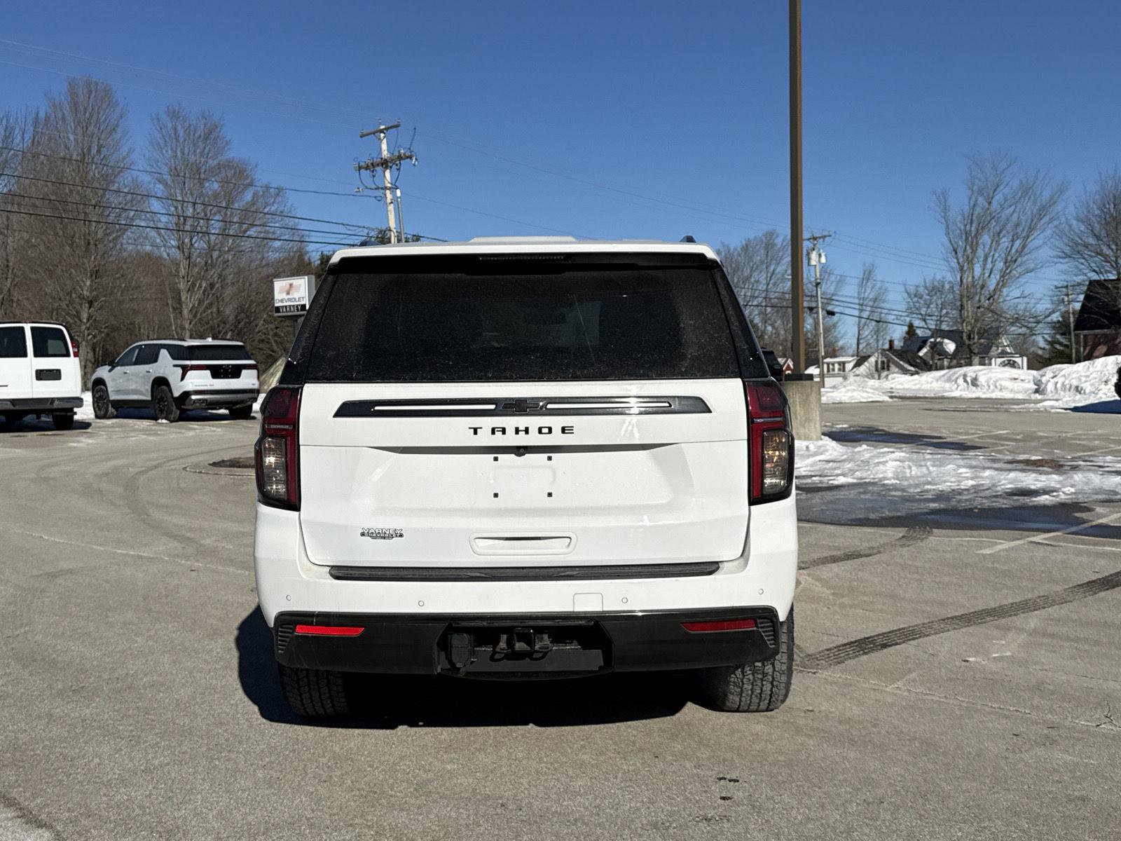 Used 2022 Chevrolet Tahoe Z71 w/ Z71 Off-Road Package AWD/4WD image 8