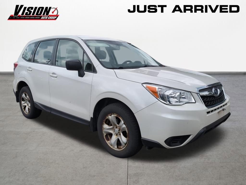 Used 2015 Subaru Forester 2.5i AWD/4WD image 4