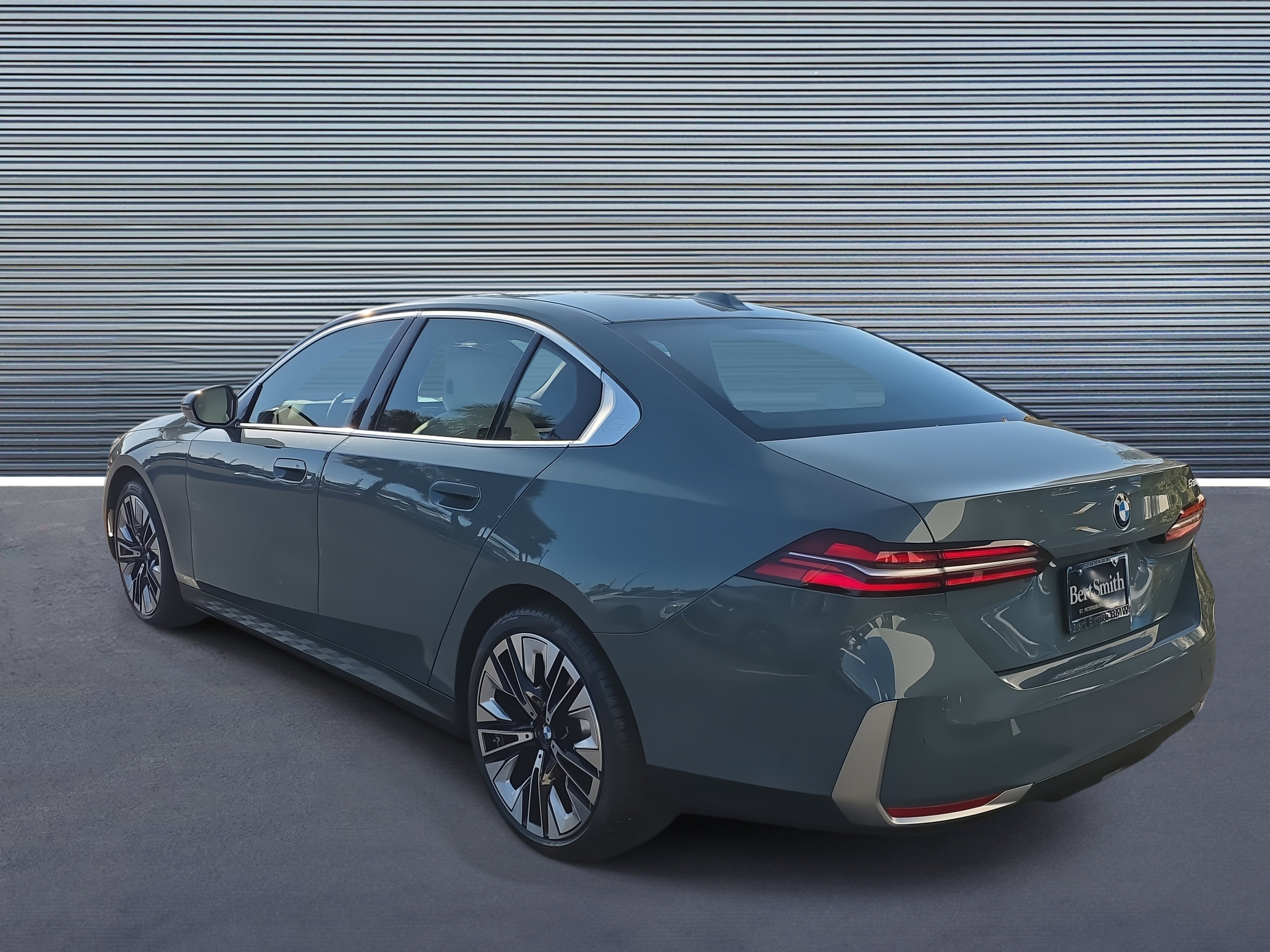 Used 2025 BMW 530i 530i image 4