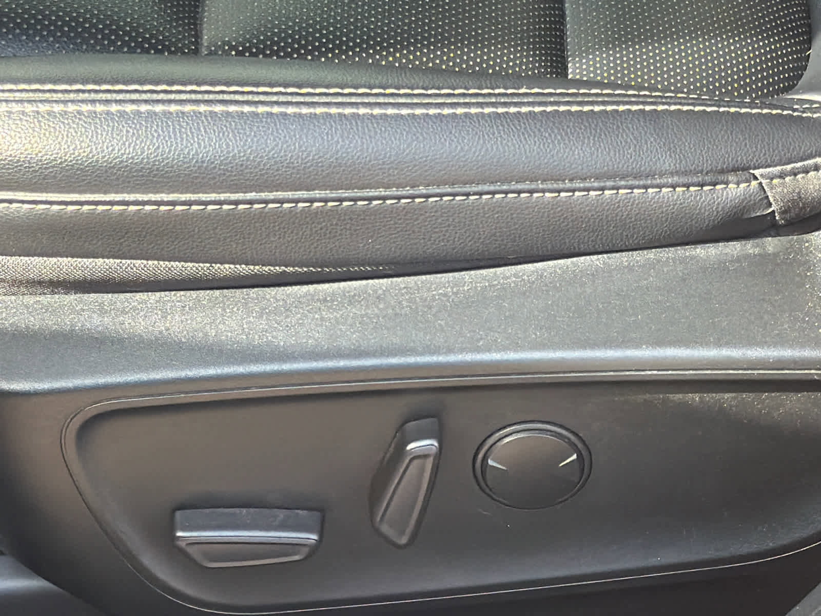 Used 2021 Ford Escape SEL w/ Technology Package image 20