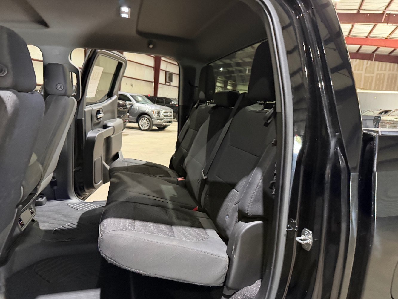 Used 2020 Chevrolet Silverado 1500 Custom Trail Boss w/ Custom Convenience Package AWD/4WD image 18