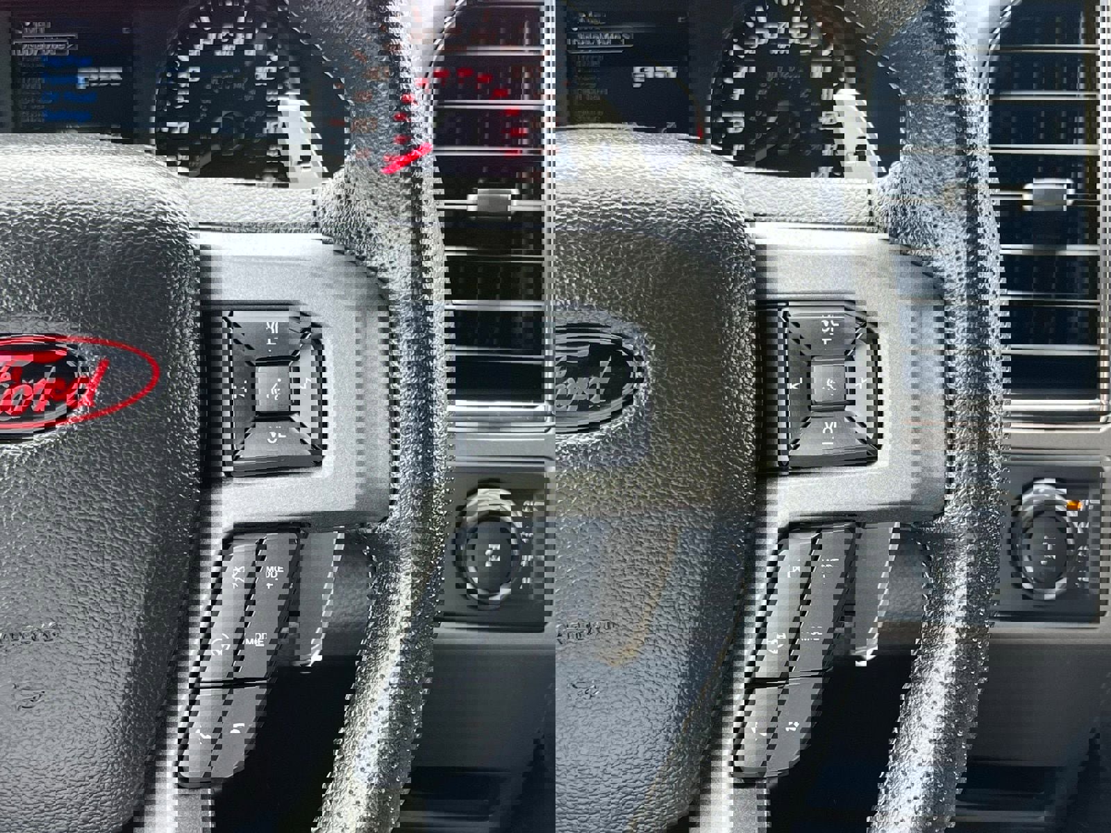 Used 2018 Ford F150 Raptor w/ Equipment Group 801A Mid image 30