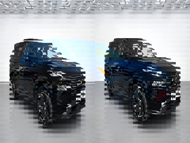 Used 2024 Nissan Rogue SV image 2