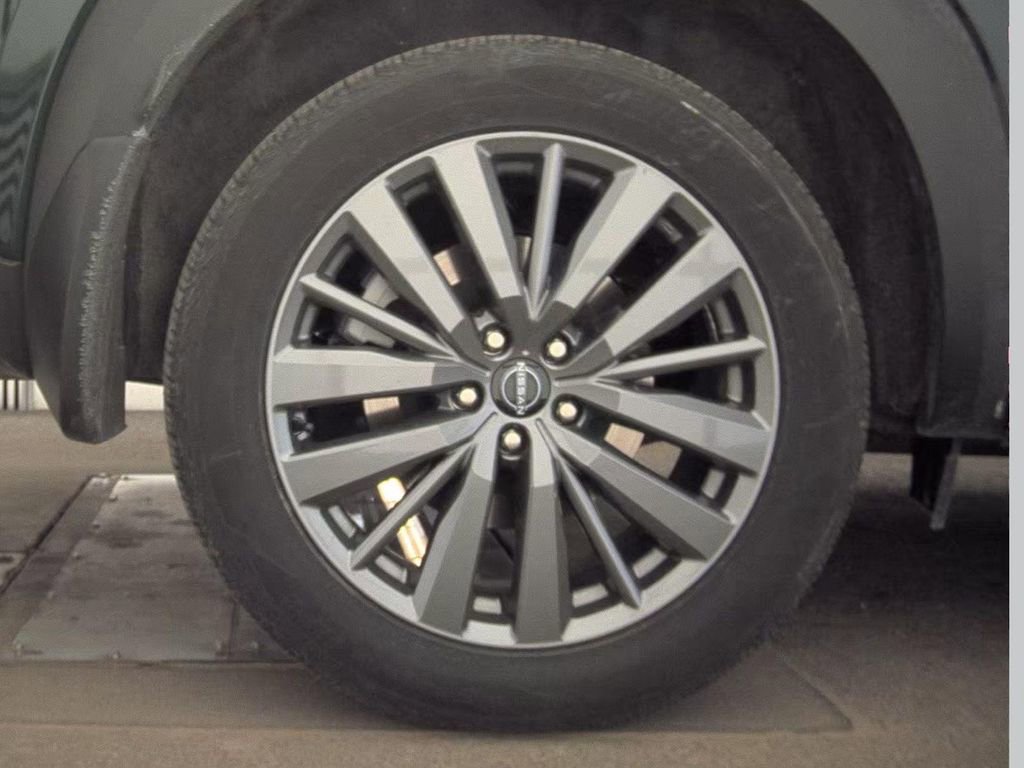 Certified 2025 Nissan Pathfinder SL w/ SL Premium Package image 16