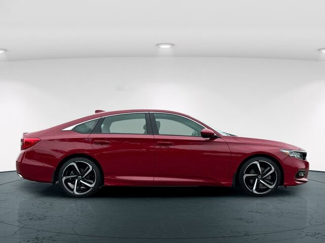 Used 2018 Honda Accord Sport image 8