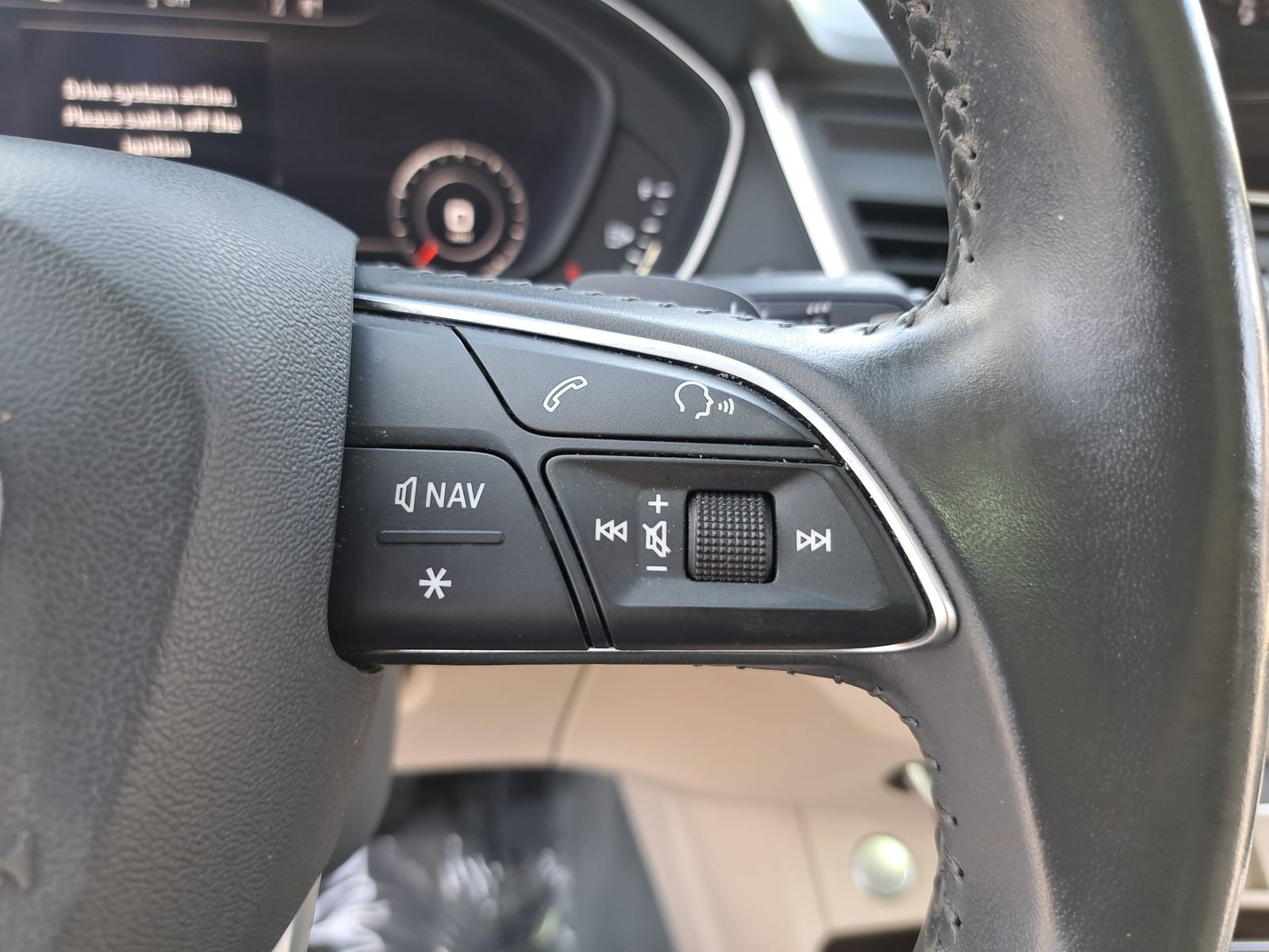 Used 2018 Audi Q5 2.0T Premium Plus w/ Premium Plus Package image 18