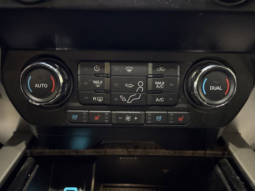 Used 2019 Ford F250 Lariat w/ Lariat Value Package AWD/4WD image 32