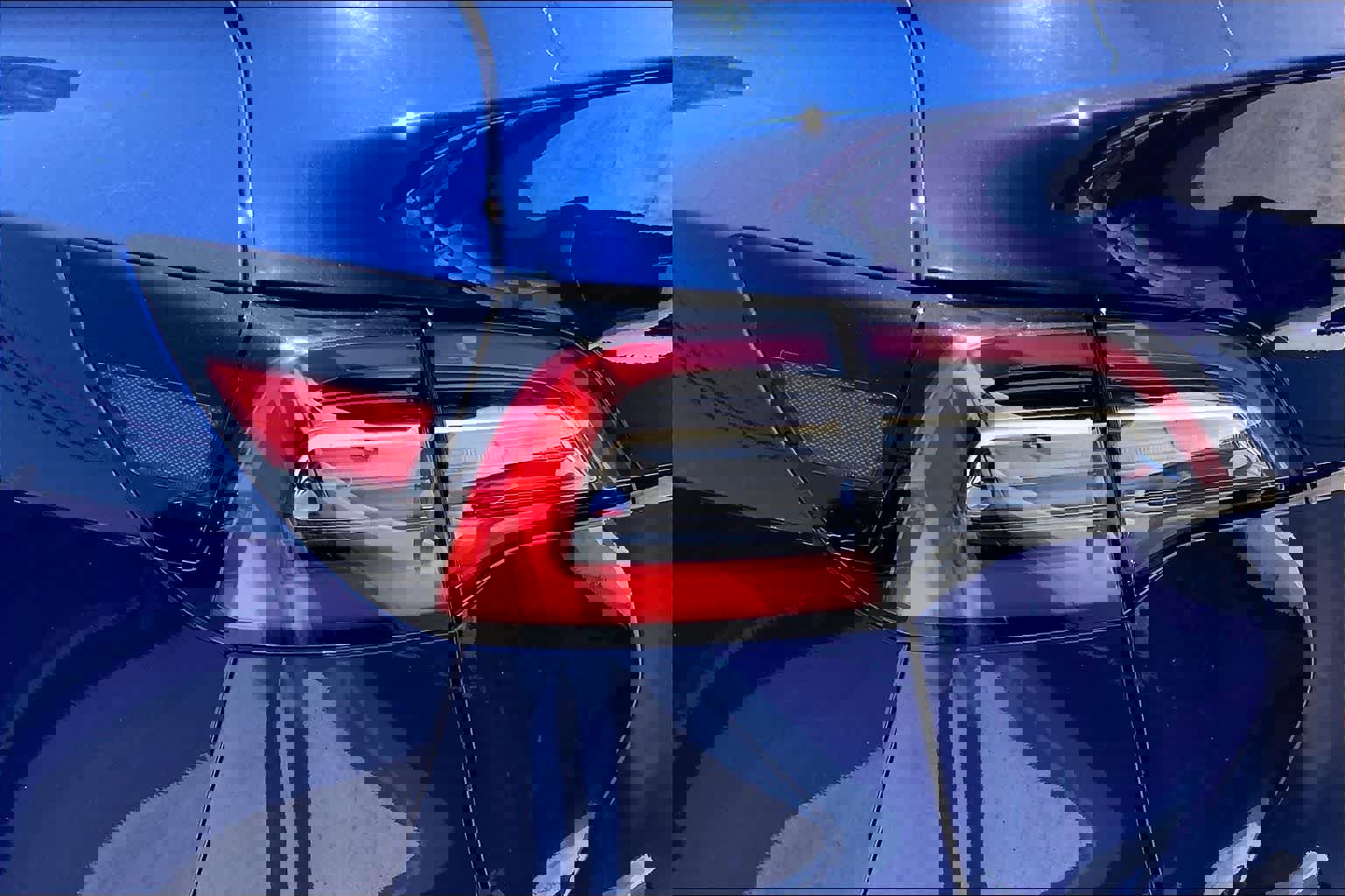 Used 2021 Tesla Model Y Long Range image 32