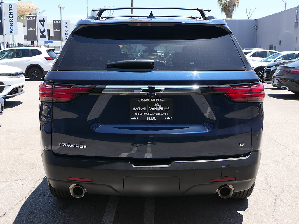 Used 2022 Chevrolet Traverse LT w/ LPO, Cargo Package FWD image 5
