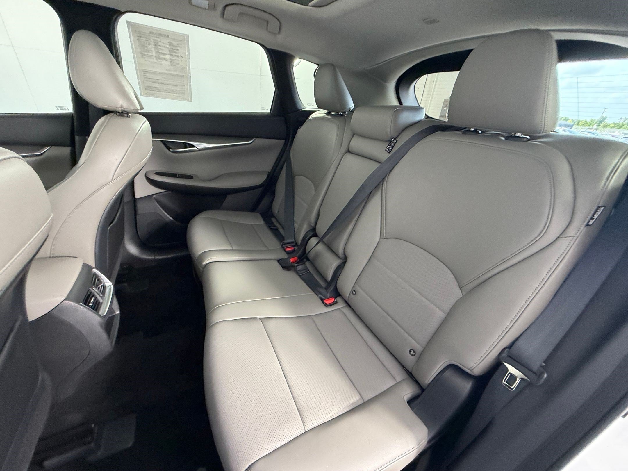 Used 2023 INFINITI QX50 Luxe FWD image 23