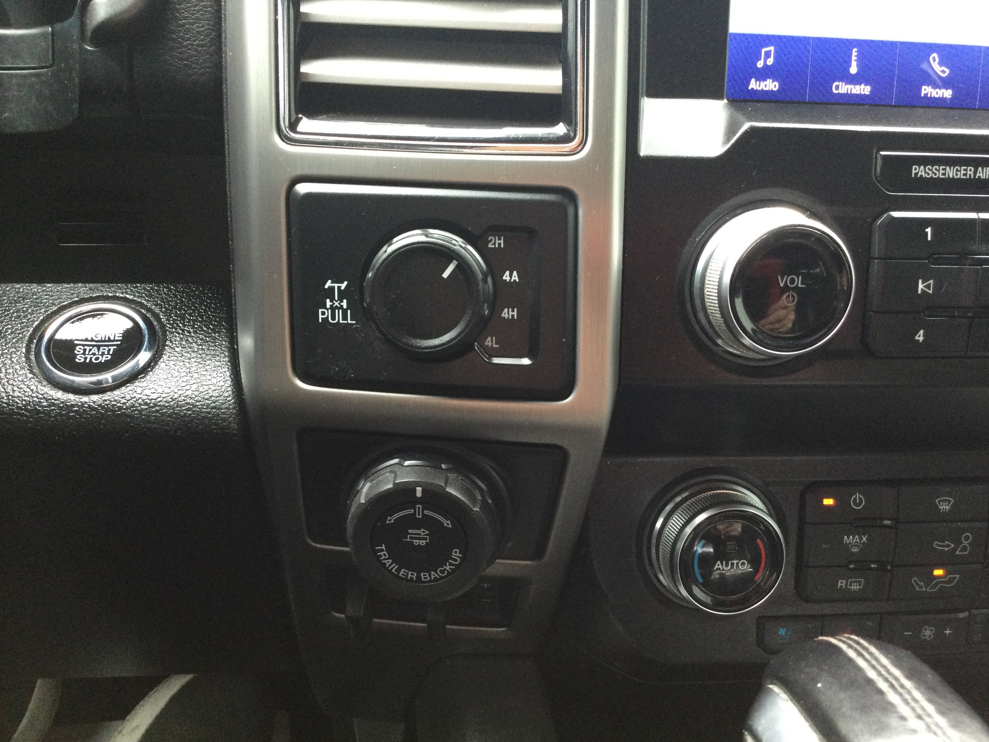Used 2020 Ford F150 Platinum w/ Equipment Group 701A Luxury AWD/4WD image 15