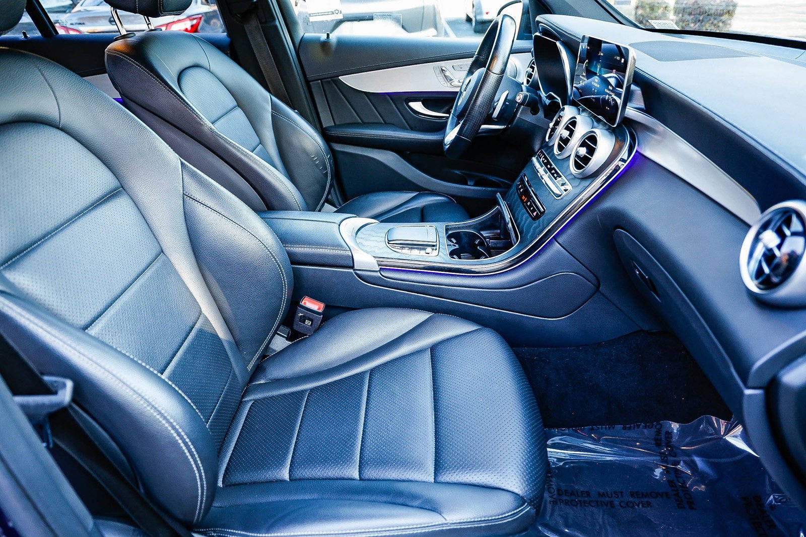 Used 2023 Mercedes-Benz GLC 300 4MATIC Coupe image 17