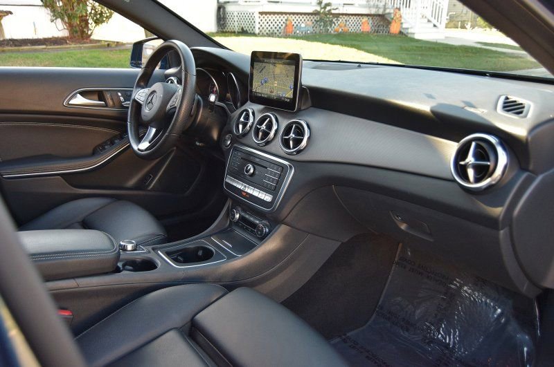 Used 2020 Mercedes-Benz GLA 250 4MATIC image 19