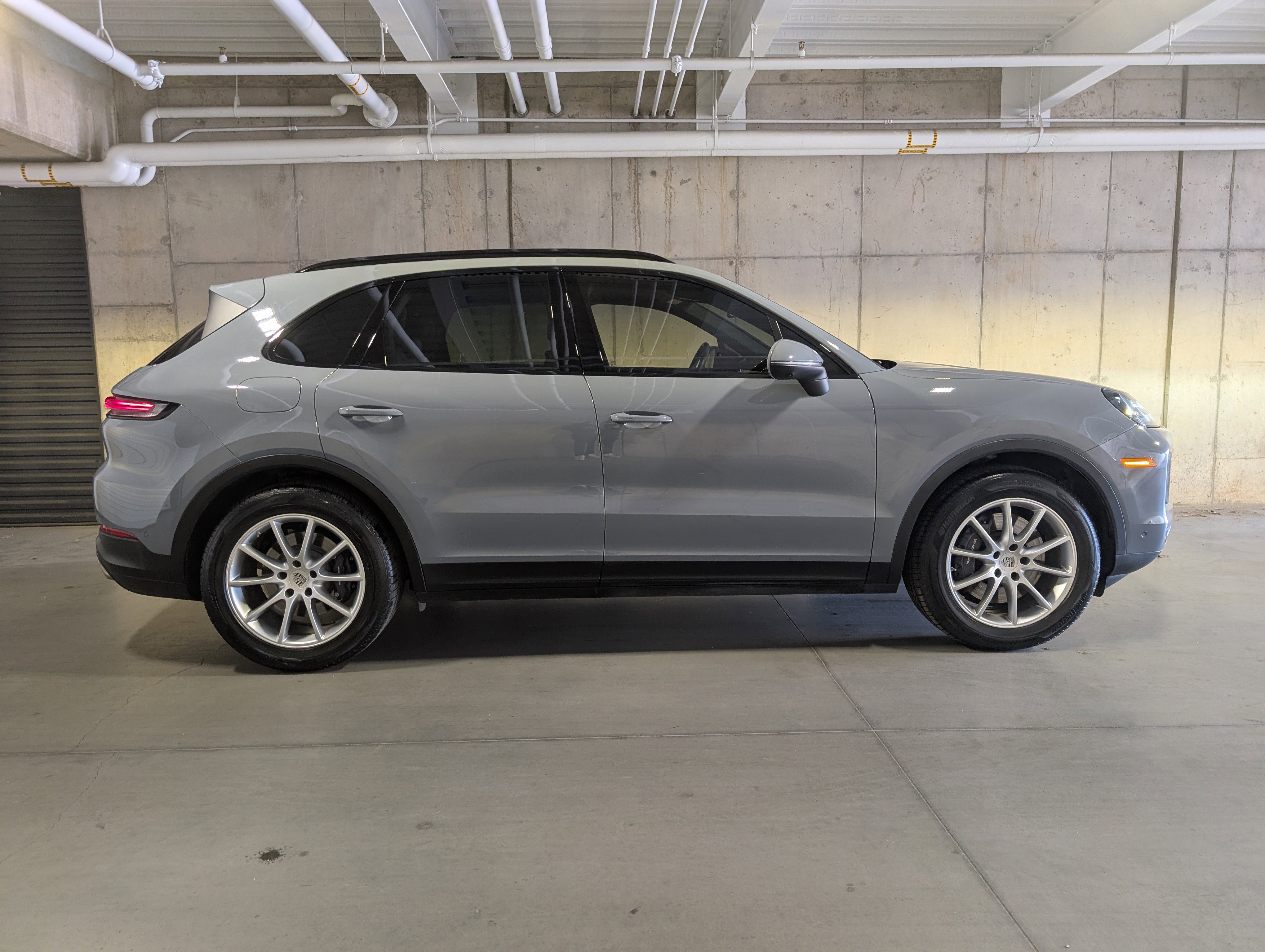 Certified 2024 Porsche Cayenne AWD/4WD image 9