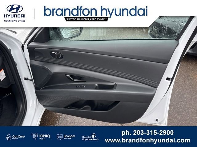 Certified 2025 Hyundai Elantra SEL FWD image 8
