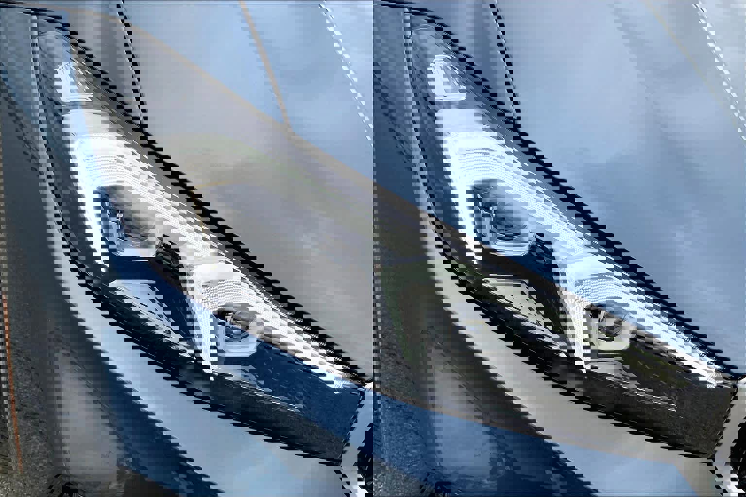 New 2025 BMW 330i Sedan w/ Premium Package image 13