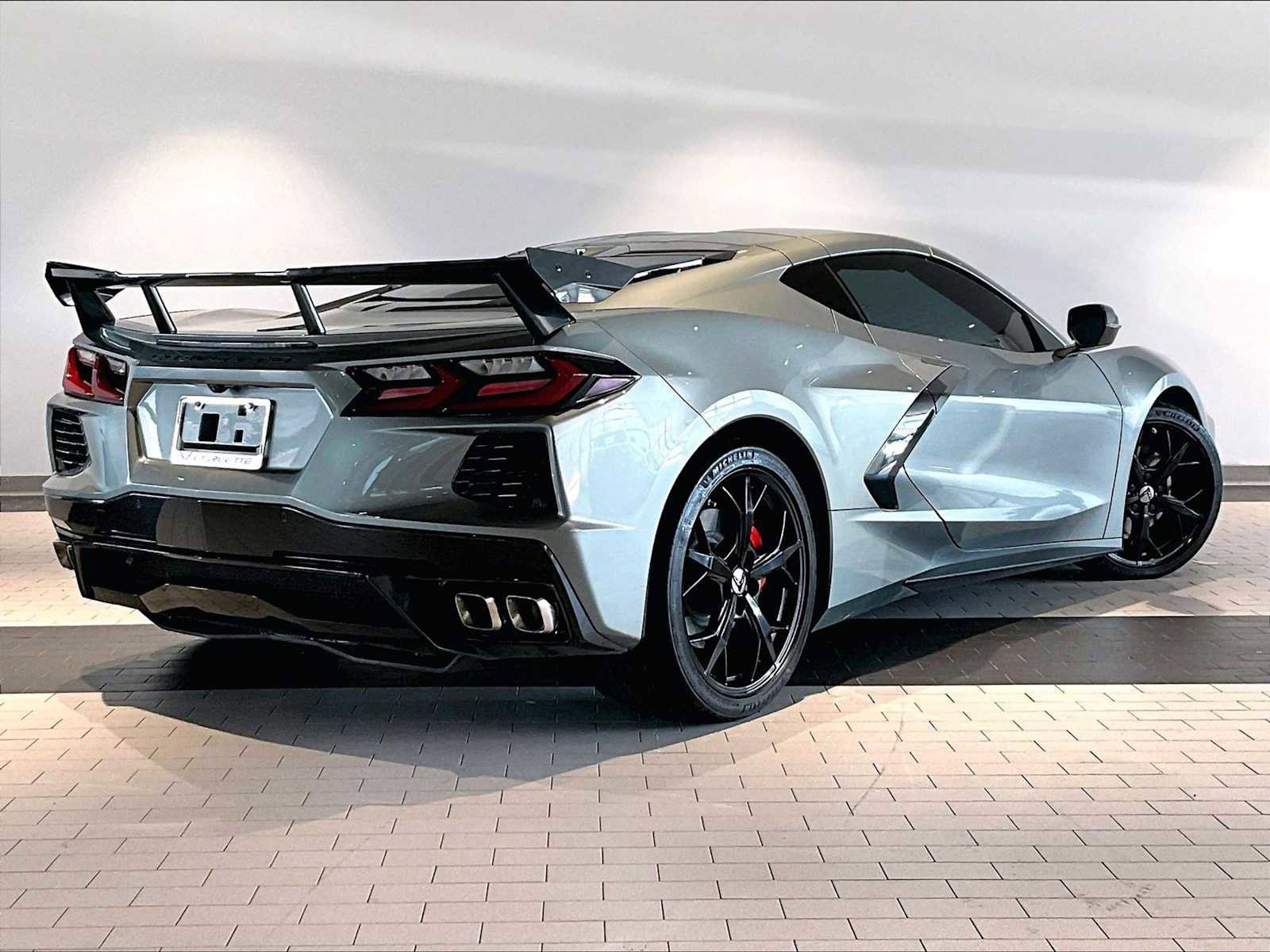 Used 2022 Chevrolet Corvette Stingray Preferred Cpe w/ Battery Protection Package image 10