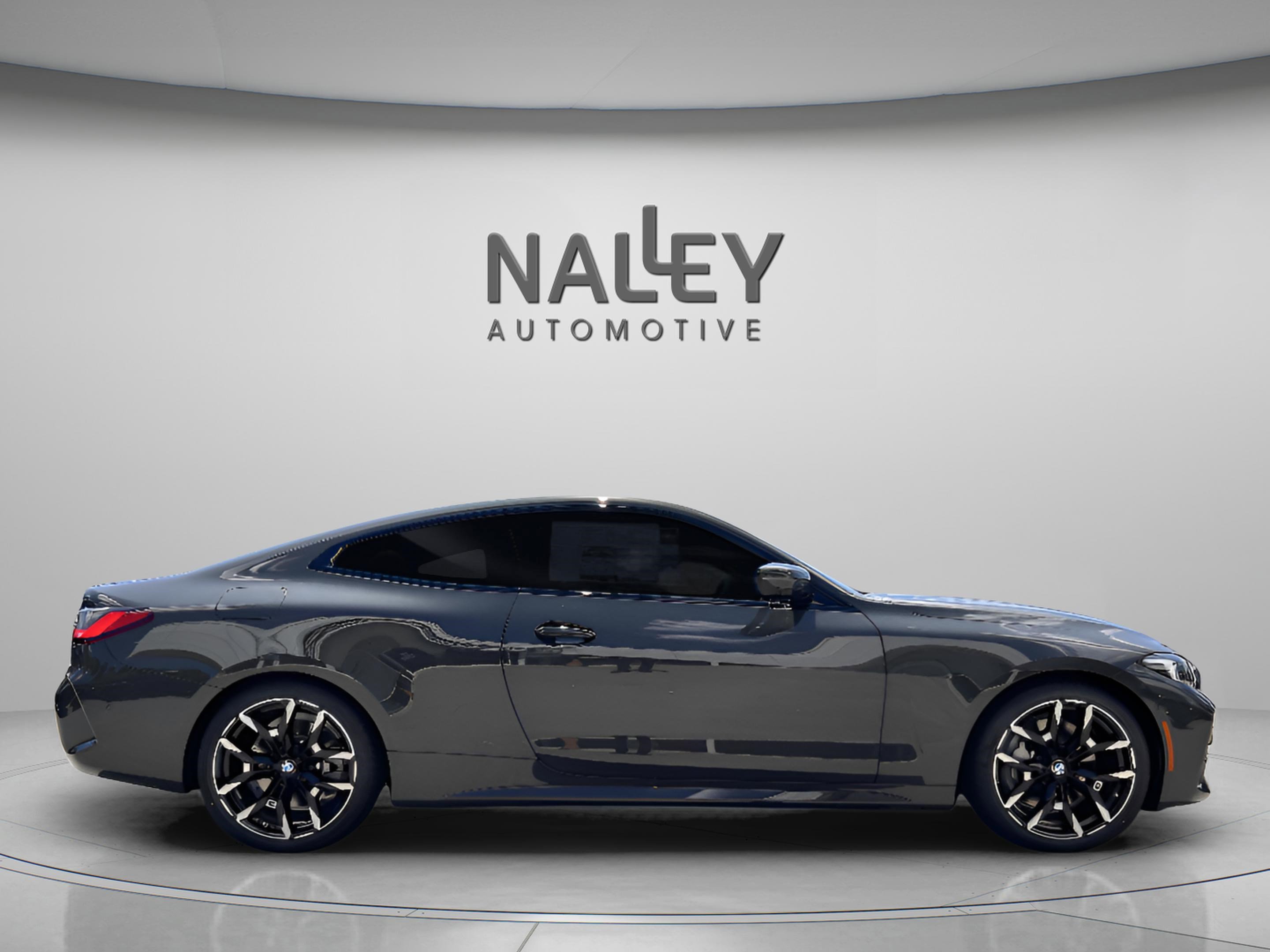 Used 2026 BMW 430i Coupe w/ M Sport Package image 5