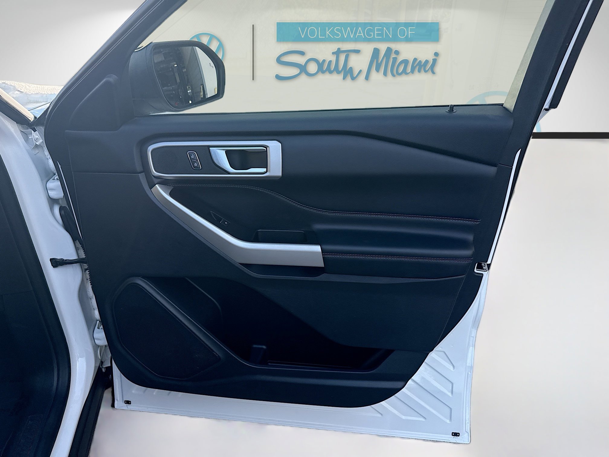 Used 2021 Ford Explorer XLT w/ Equipment Group 202A image 34