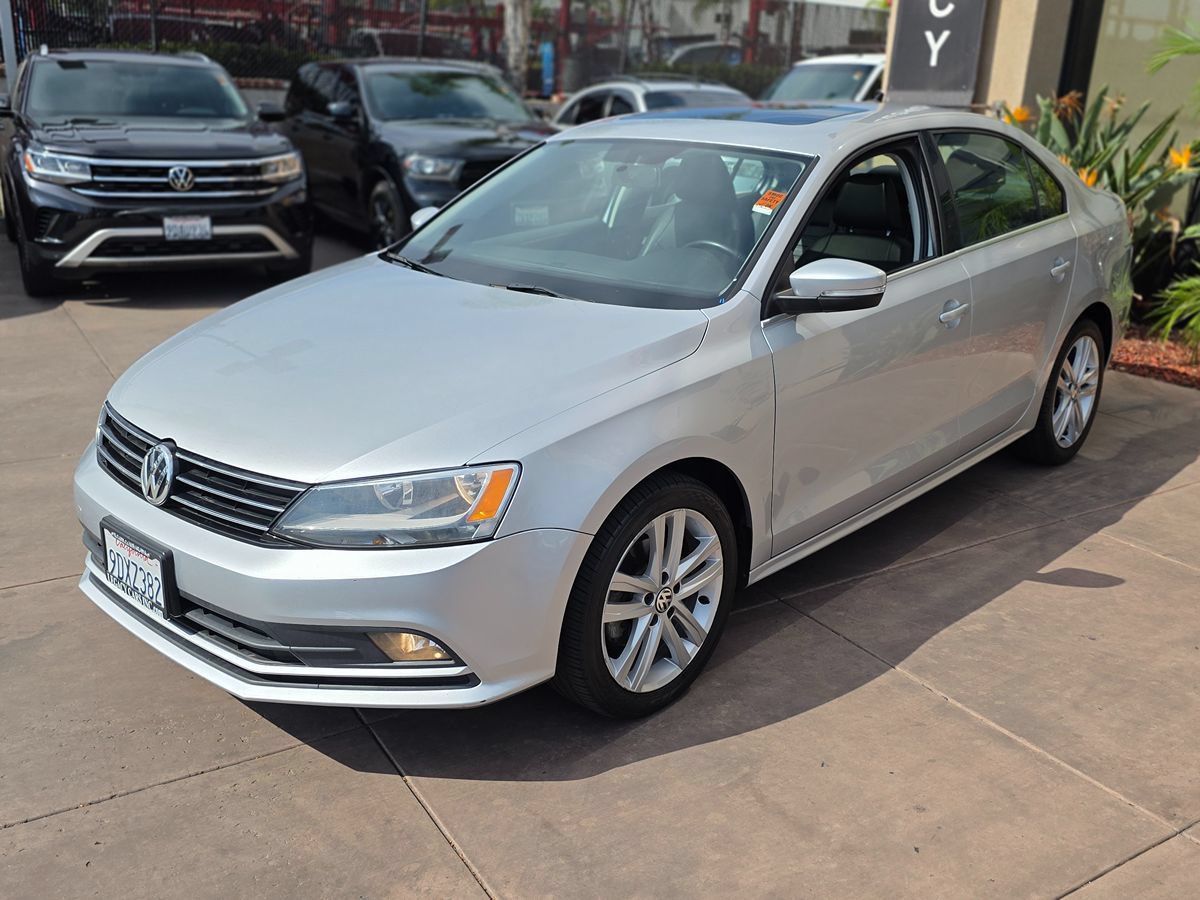 Used 2015 Volkswagen Jetta SEL FWD image 5