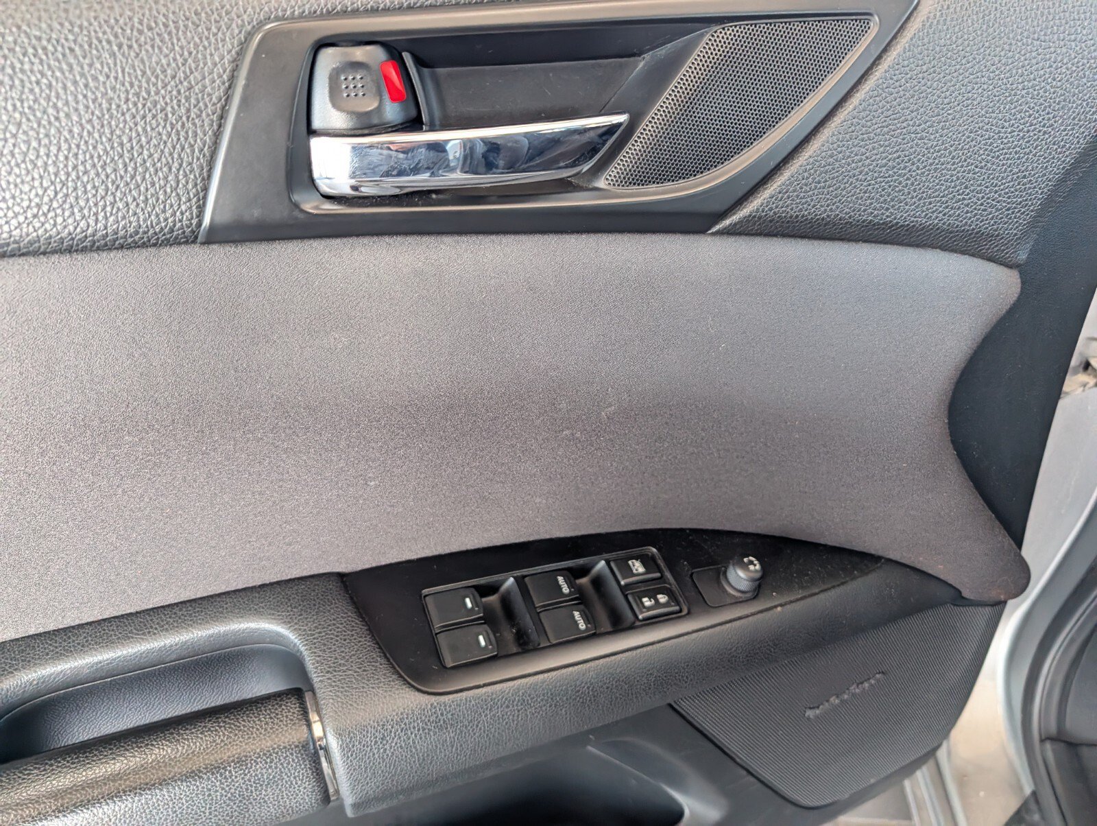 Used 2010 Suzuki Kizashi GTS FWD image 9