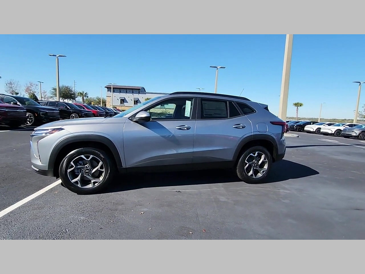 New 2026 Chevrolet Trax LT w/ Driver Confidence Package FWD image 18