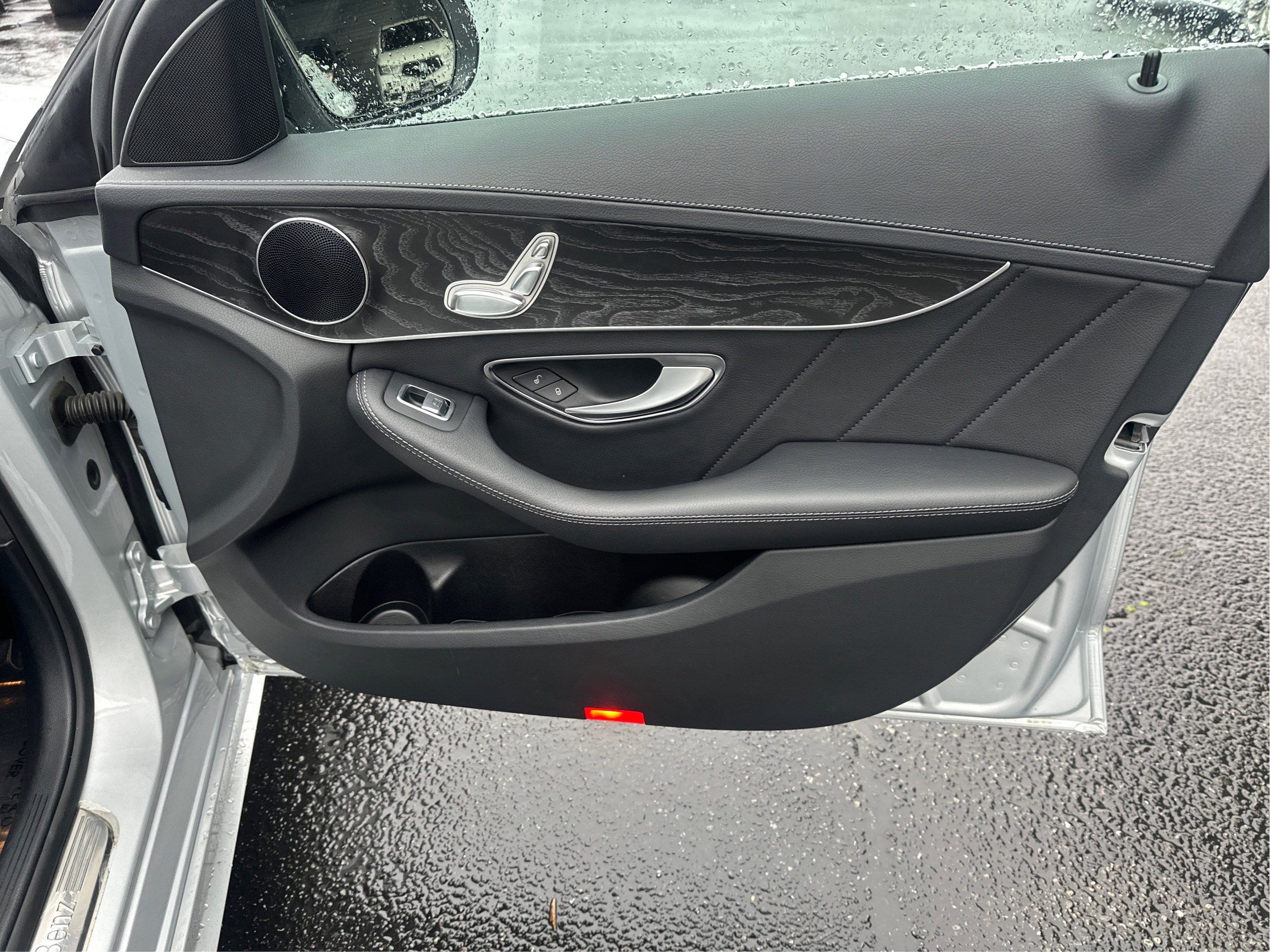 Used 2015 Mercedes-Benz C 300 4MATIC Sedan image 22