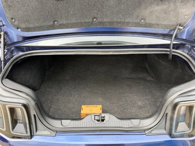 Used 2012 Ford Mustang GT Premium RWD image 29