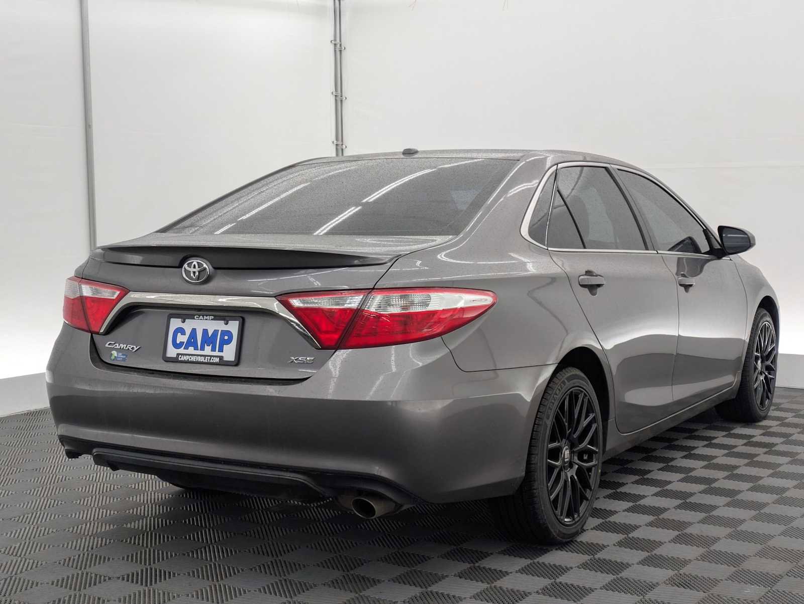 Used 2017 Toyota Camry XSE w/ Moonroof Package image 6