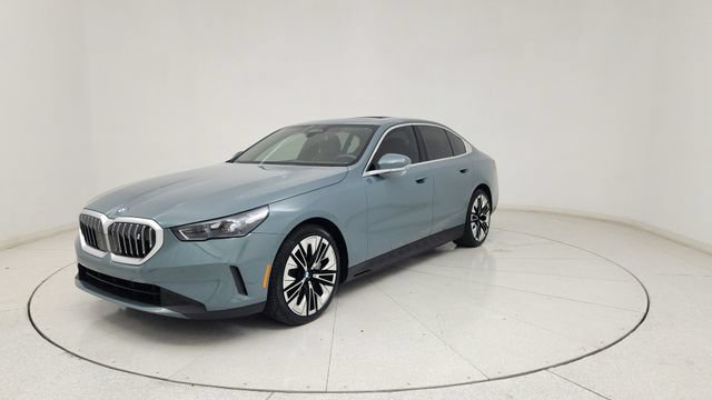 Used 2026 BMW i5 eDrive40 AWD/4WD image 4