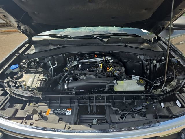 Used 2025 Ford Explorer Active image 30