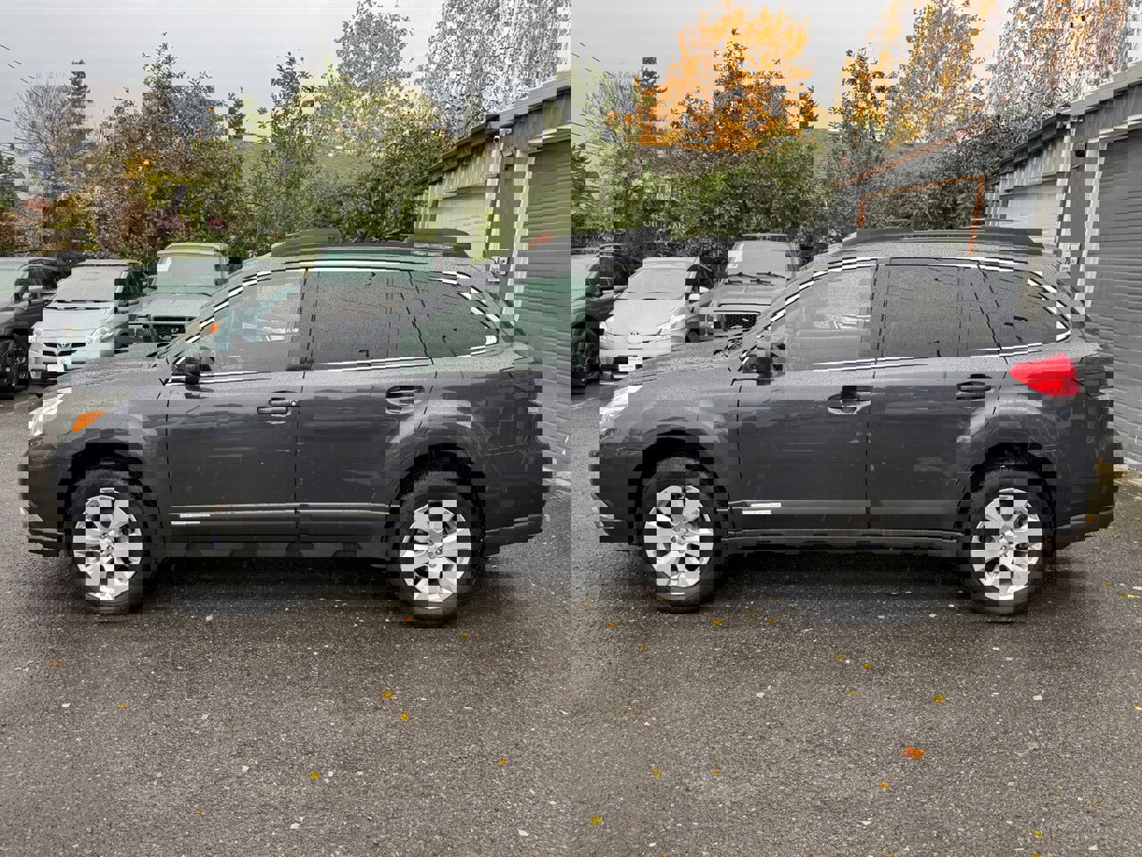 Used 2012 Subaru Outback 2.5i Limited w/ Moonroof Pkg image 4