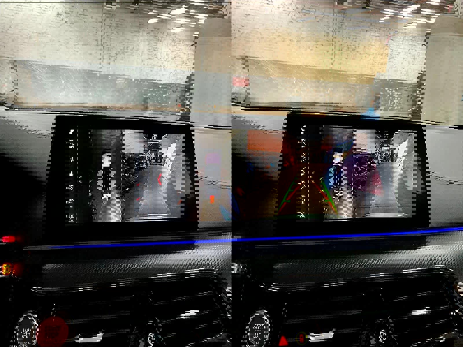 Used 2018 BMW M5 image 22