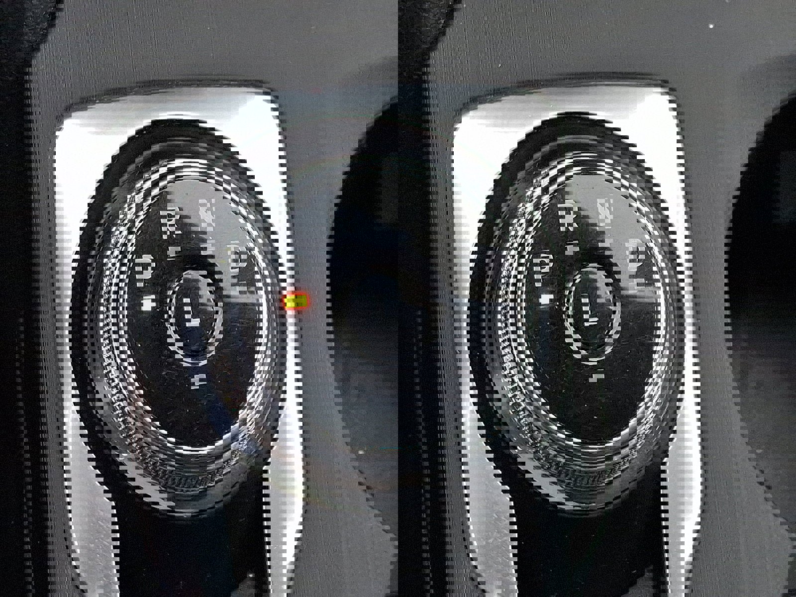 Used 2020 Ford Escape SE image 13