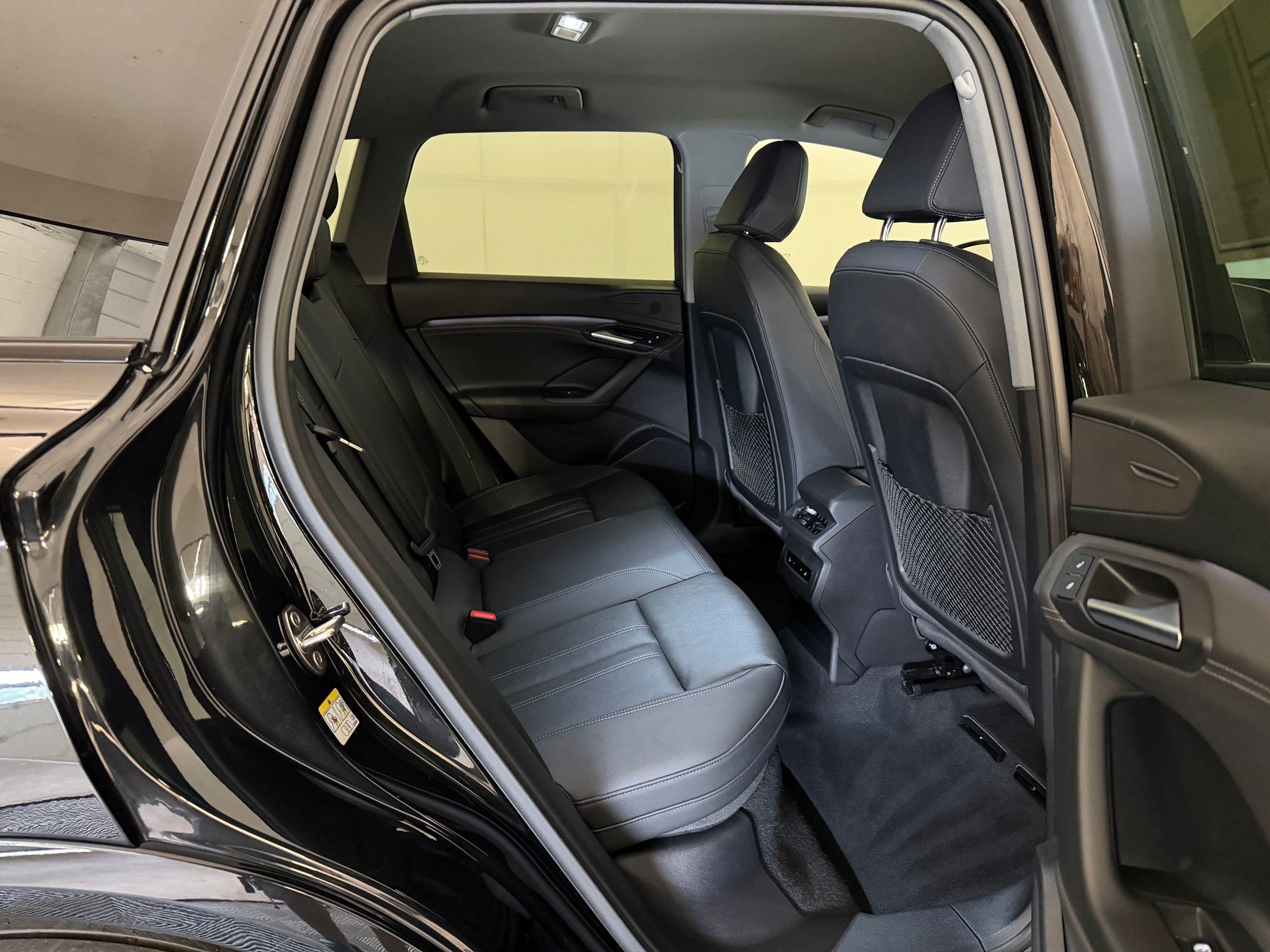 Certified 2025 Audi Q6 e-tron Premium w/ Convenience Package RWD image 28