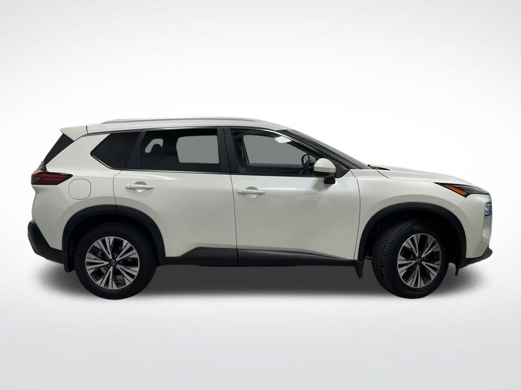 Used 2023 Nissan Rogue SV w/ SV Premium B Package image 2